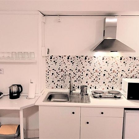 Driopon Apartment Athene Buitenkant foto